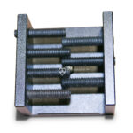 Specimen vise for irregular shaped specimens